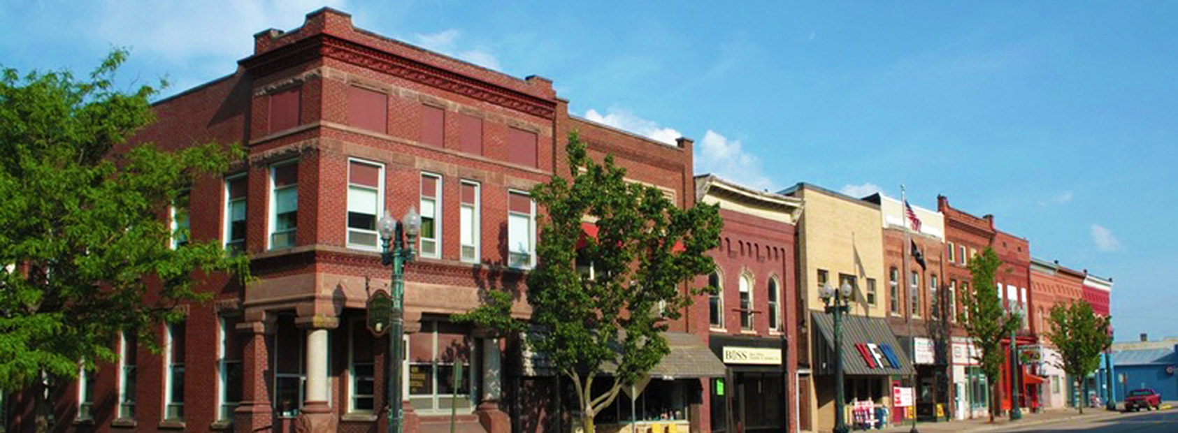 Large photo of historic downtown Savanna, Illinois